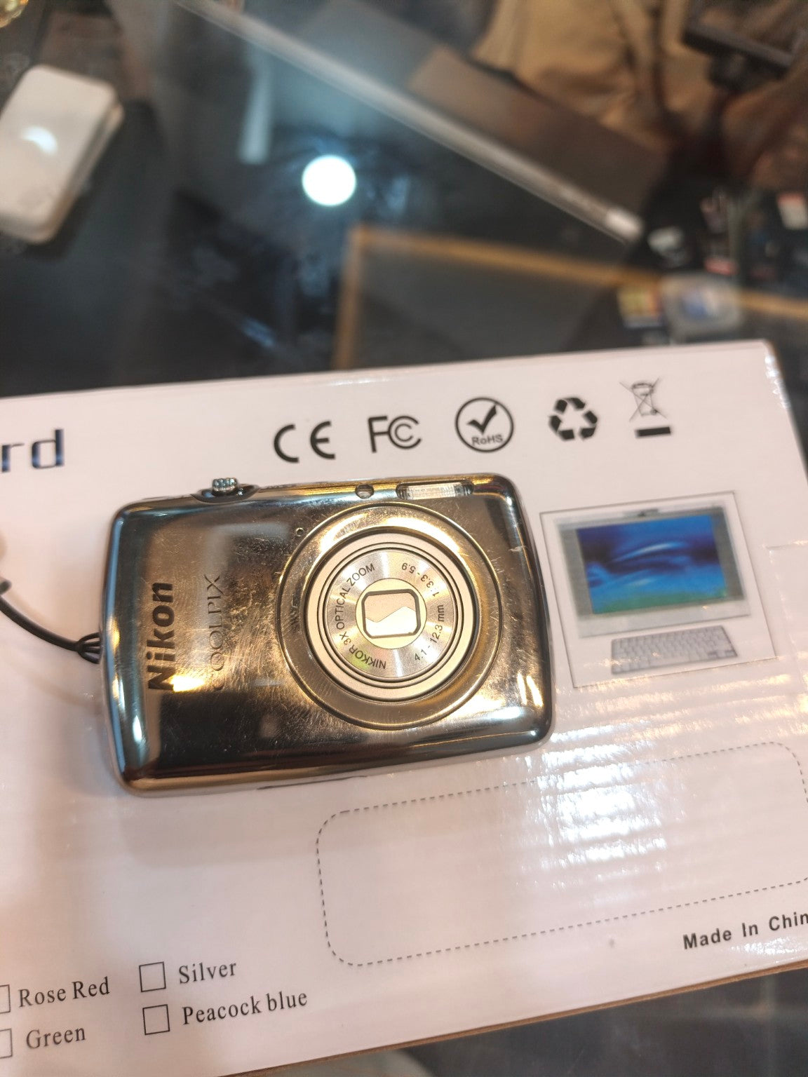 Nikon coolpix s01